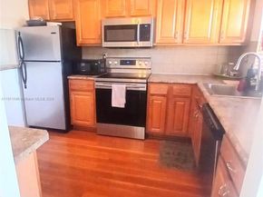 10442 Sunrise Lakes Blvd 203, Sunrise FL 33322