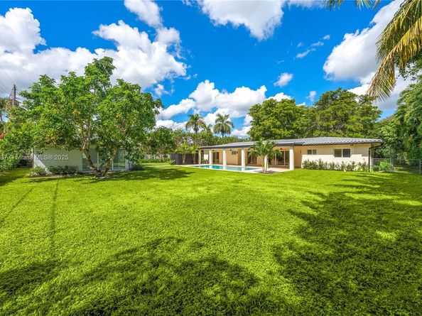 7460 SW 126th St, Pinecrest FL 33156