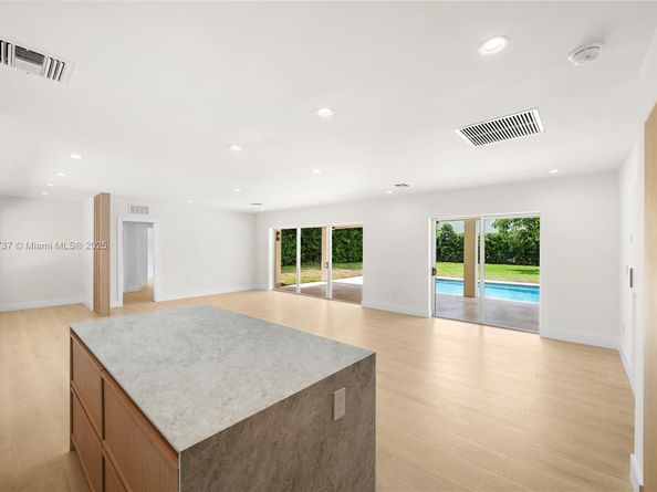 7460 SW 126th St, Pinecrest FL 33156