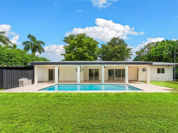 7460 SW 126th St, Pinecrest FL 33156