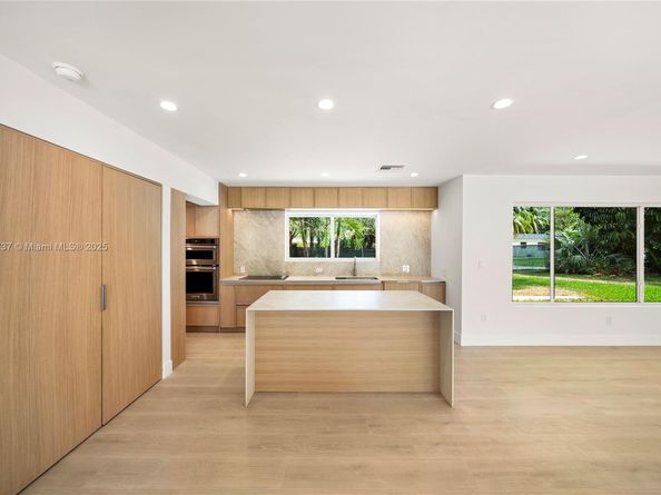 7460 SW 126th St, Pinecrest FL 33156