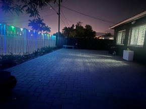 8600 NW 25th Ct, Sunrise FL 33322