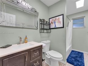 8600 NW 25th Ct, Sunrise FL 33322