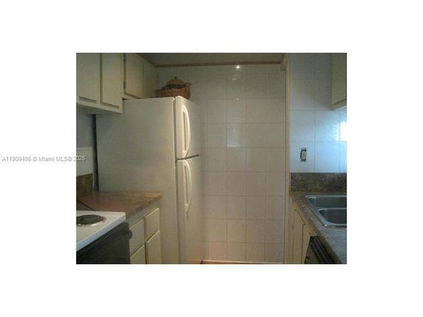 Undisclosed Address #A11909495, Miami FL 33193