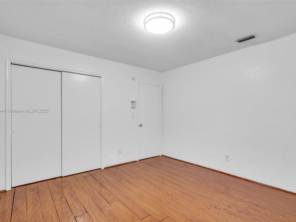 4801 Harrison St, Hollywood FL 33021