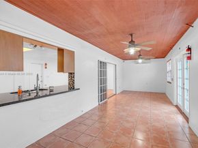 4801 Harrison St, Hollywood FL 33021