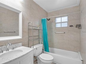 4801 Harrison St, Hollywood FL 33021