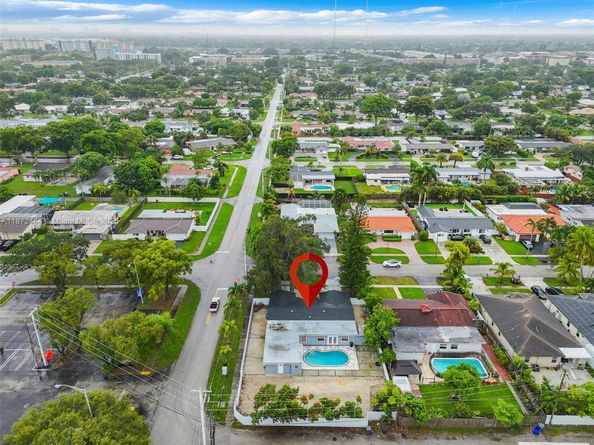 4801 Harrison St, Hollywood FL 33021