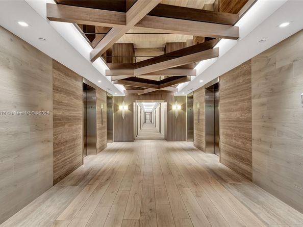 2301 Collins Ave 432, Miami Beach FL 33139