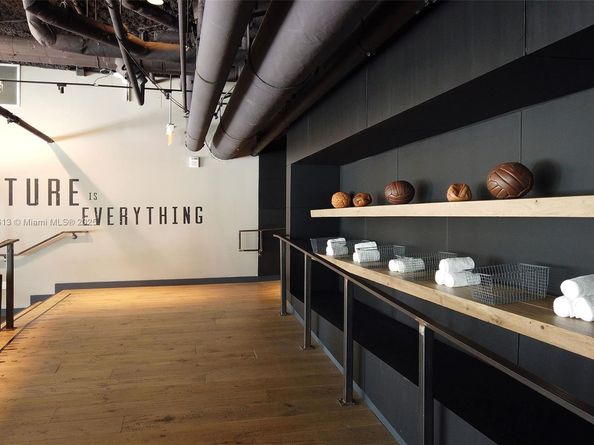 2301 Collins Ave 432, Miami Beach FL 33139