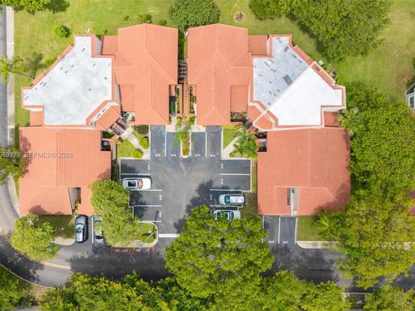 8987 W Sunrise Blvd, Plantation FL 33322