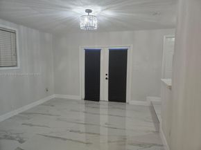 6400 Meade St, Hollywood FL 33024