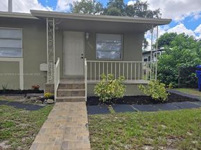 6400 Meade St, Hollywood FL 33024