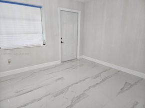 6400 Meade St, Hollywood FL 33024