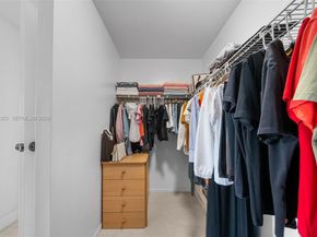 1000 Parkview Dr 1001, Hallandale Beach FL 33009