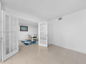 1000 Parkview Dr 1001, Hallandale Beach FL 33009