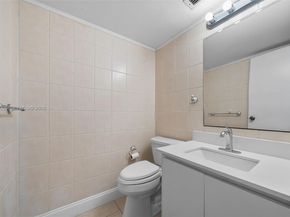 1000 Parkview Dr 1001, Hallandale Beach FL 33009