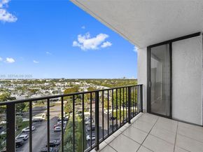 1000 Parkview Dr 1001, Hallandale Beach FL 33009