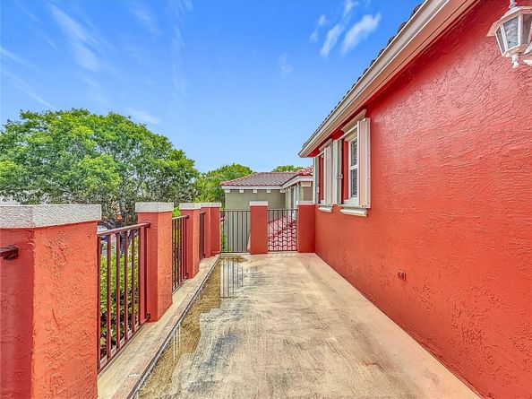 15540 SW 49th Ct, Miramar FL 33027