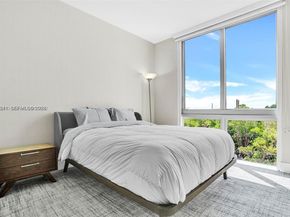 16385 Biscayne Blvd 421, North Miami Beach FL 33160