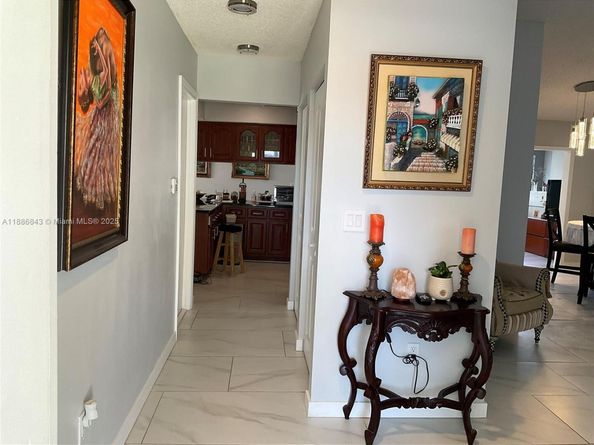 9631 NW 42nd Ct, Sunrise FL 33351