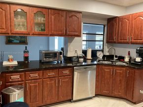9631 NW 42nd Ct, Sunrise FL 33351