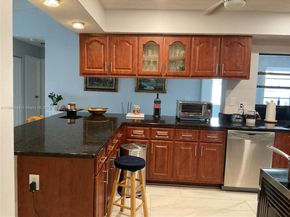 9631 NW 42nd Ct, Sunrise FL 33351