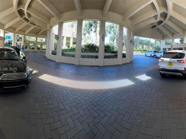 400 S Pointe Dr 1610, Miami Beach FL 33139