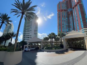 400 S Pointe Dr 1610, Miami Beach FL 33139