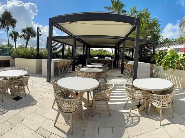 400 S Pointe Dr 1610, Miami Beach FL 33139