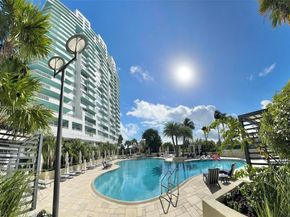 400 S Pointe Dr 1610, Miami Beach FL 33139