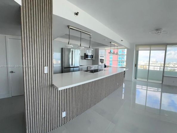 400 S Pointe Dr 1610, Miami Beach FL 33139