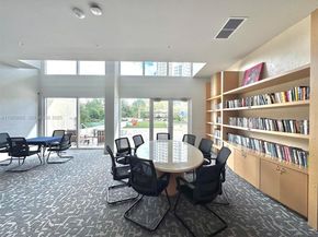 400 S Pointe Dr 1610, Miami Beach FL 33139