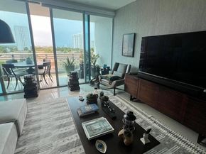 2950 NE 188th St 406, Aventura FL 33180