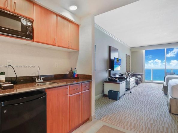 18001 Collins Ave 2910, Sunny Isles Beach FL 33160