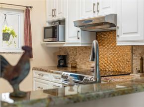 19994 NE 5th Ct 3C, Miami FL 33179