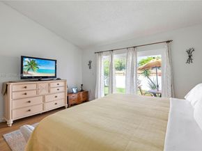 19994 NE 5th Ct 3C, Miami FL 33179