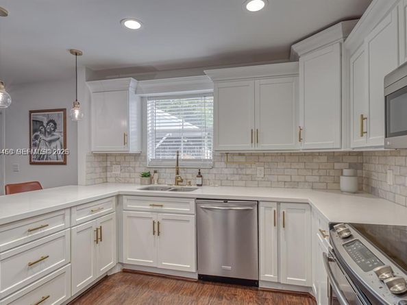 3080 Carysfort Ln, Margate FL 33063