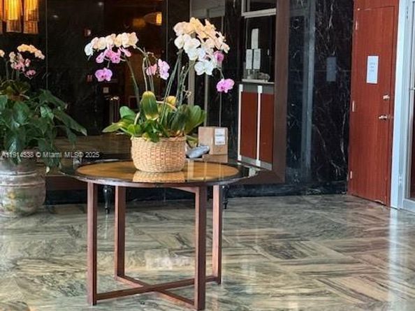 500 Bayview Dr 125, Sunny Isles Beach FL 33160