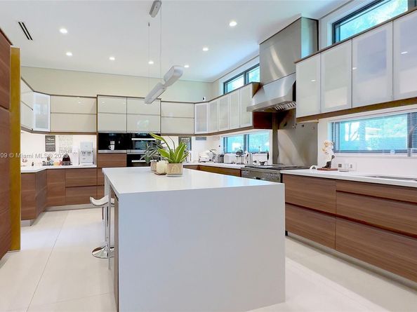 128 NE 94th St, Miami Shores FL 33138