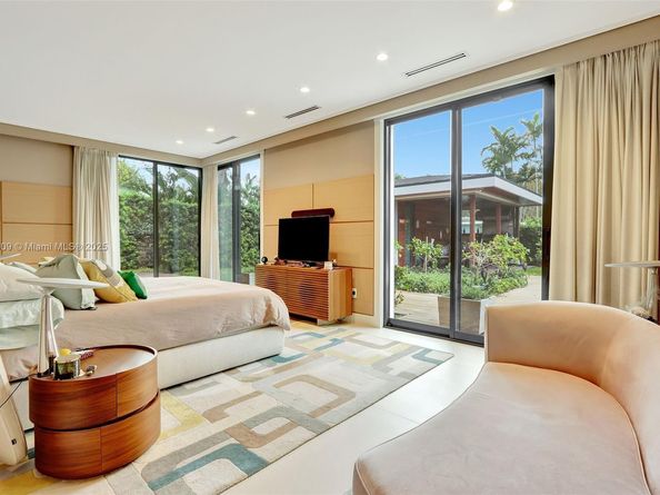 128 NE 94th St, Miami Shores FL 33138