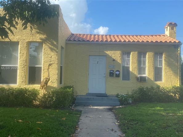 618 30th St, West Palm Beach FL 33407