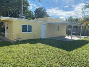 618 30th St, West Palm Beach FL 33407