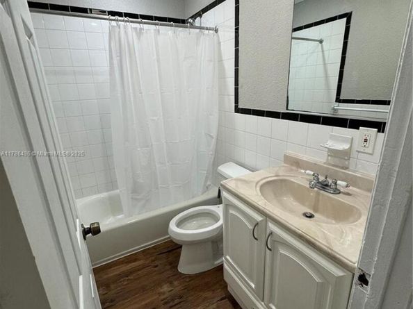 618 30th St, West Palm Beach FL 33407