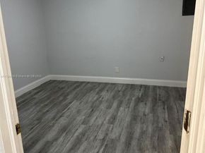618 30th St, West Palm Beach FL 33407