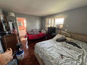 1402 NW 19th St, Fort Lauderdale FL 33311