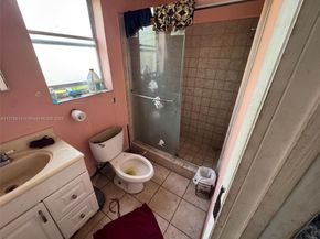 1402 NW 19th St, Fort Lauderdale FL 33311
