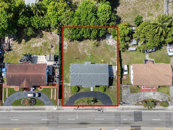 1402 NW 19th St, Fort Lauderdale FL 33311