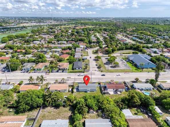 1402 NW 19th St, Fort Lauderdale FL 33311