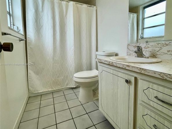 1811 Jefferson St 708, Hollywood FL 33020